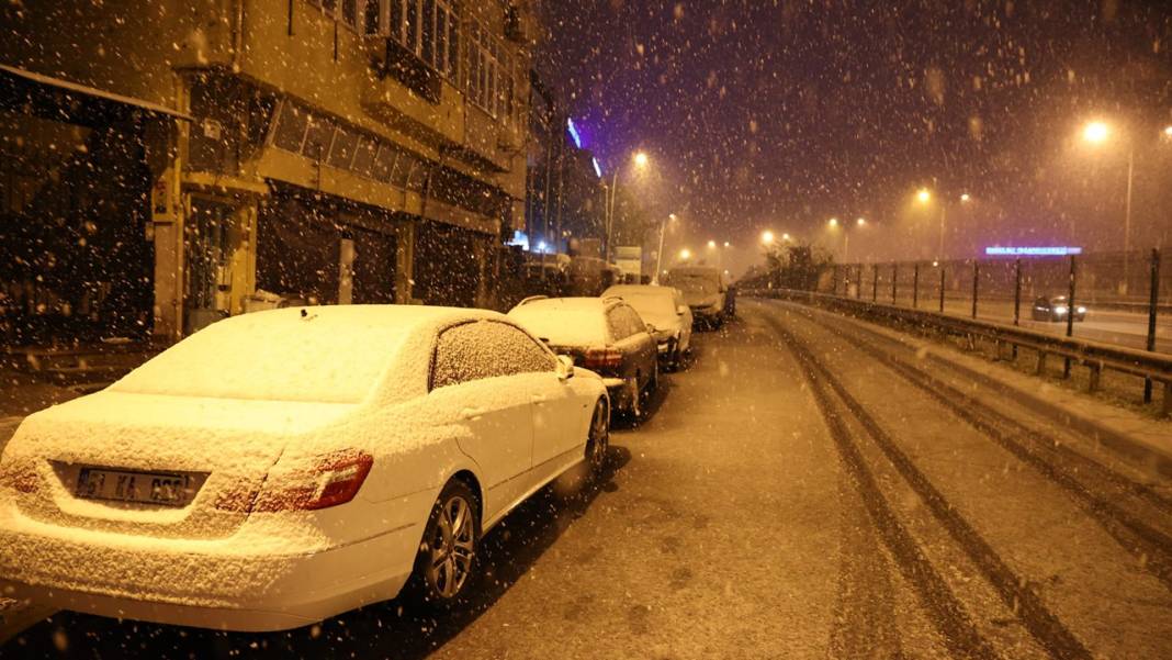 Meteoroloji il il uyardı: Türkiye'ye kar ve fırtına geliyor... 6