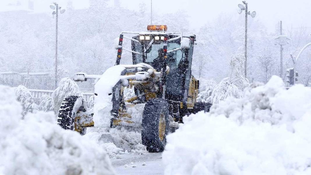 Meteoroloji il il uyardı: Türkiye'ye kar ve fırtına geliyor... 7
