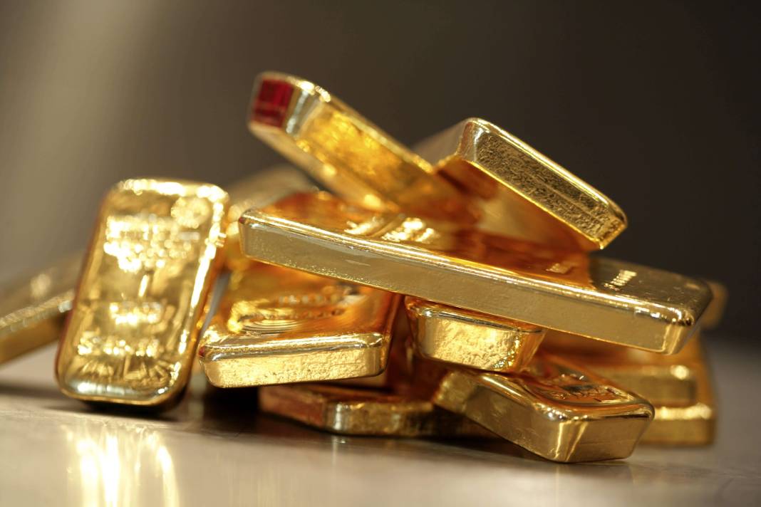 Piyasa uzmanı Hatice Kolçak, altının yeni rekor seviyesini canlı yayında duyurdu! Altın borcu ve yatırımı yapanlar dikkat 1