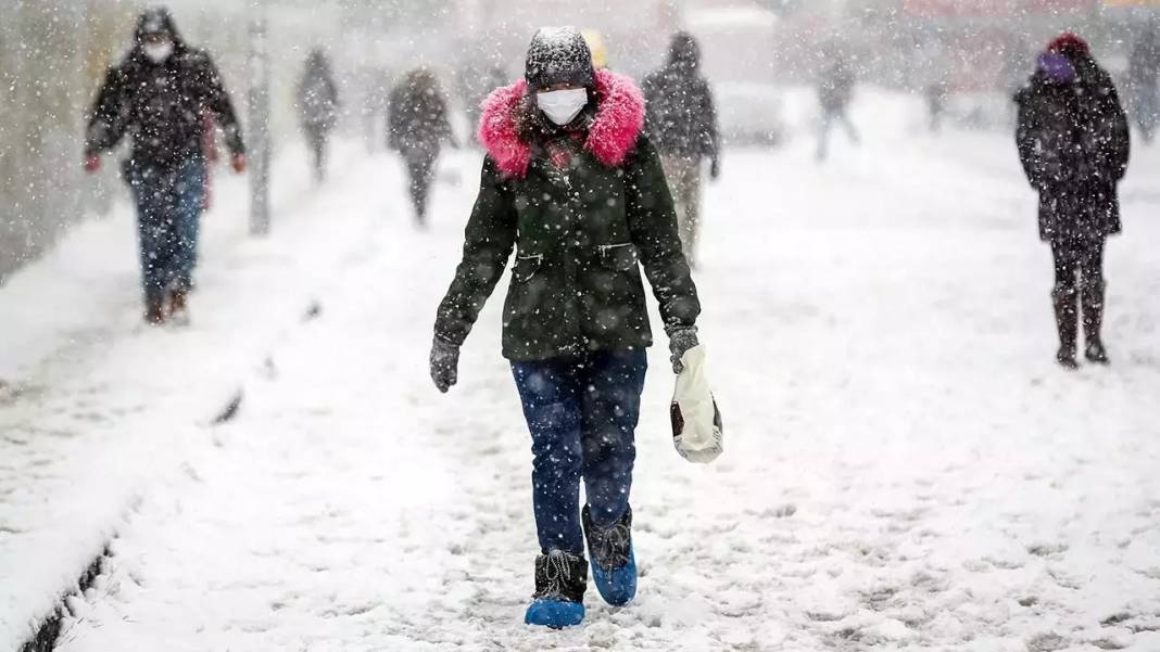 Türkiye buz kesecek: Meteoroloji'den İstanbul dahil 56 il kar ve sağanak uyarısı! 4