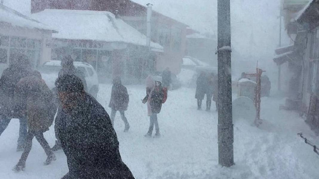 Bu illere diz boyu kar yağacak: Meteoroloji'den sarı ve turuncu kodlu alarm! 8