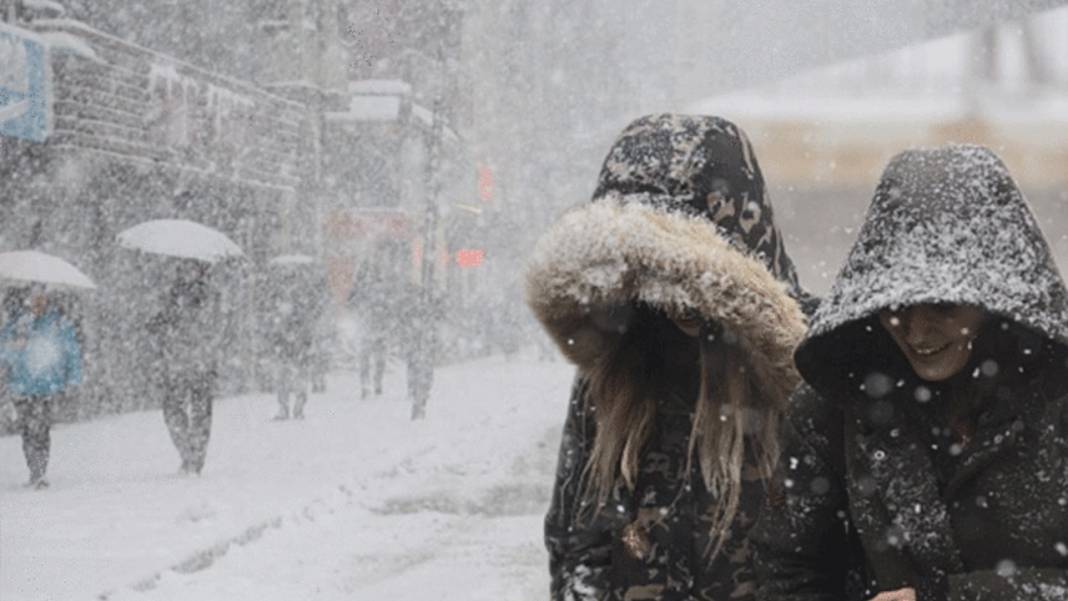 Meteoroloji'den 81 il için ayrı ayrı uyarı: Önümüzdeki 5 güne dikkat! Türkiye kara kışa teslim olacak 12