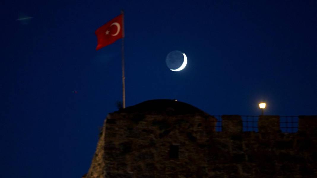 Dünyanın en uzun gecesi: 21 Aralık! Türkiye'de hangi il en uzun geceyi yaşayacak... 11