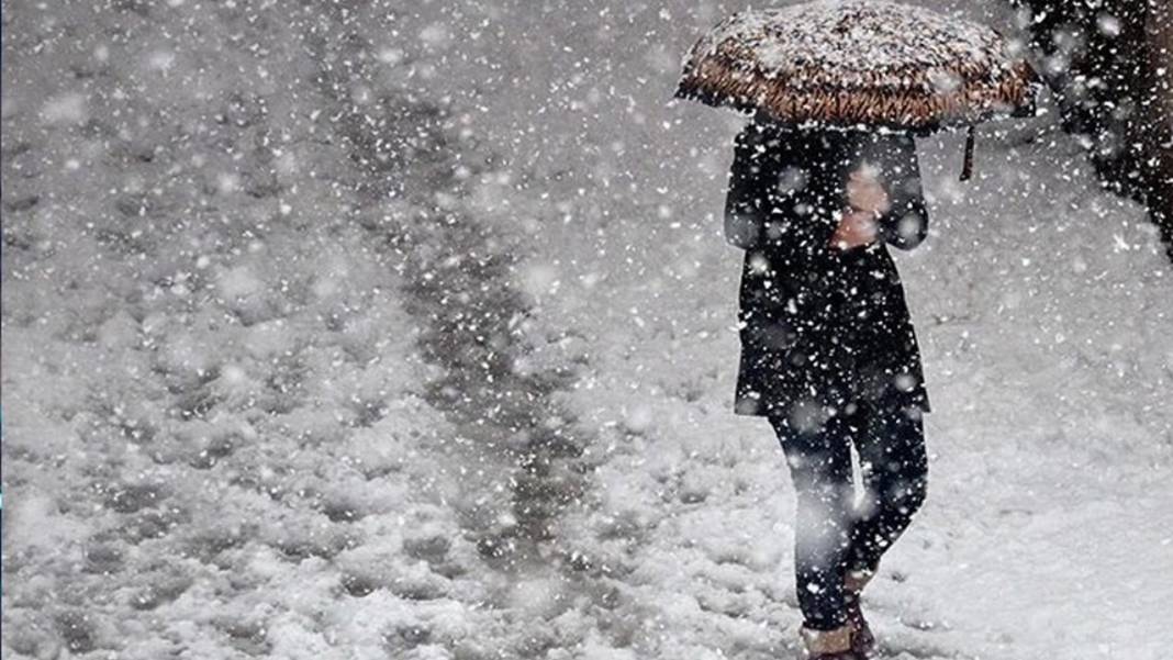 Türkiye kara kışa teslim oluyor... Meteoroloji gün verdi! Kar, sağanak ve fırtına günlerce sürecek 10