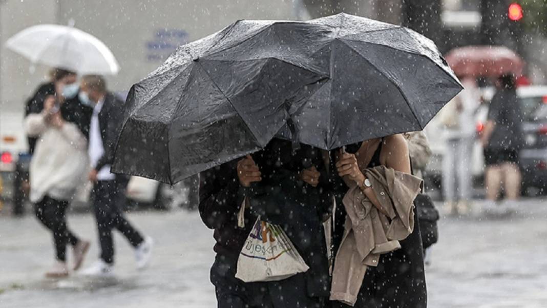 Türkiye buz kesecek: Meteoroloji'den bu illere kritik uyarı: Sıcaklıklar 10 derece birden düşecek... 4