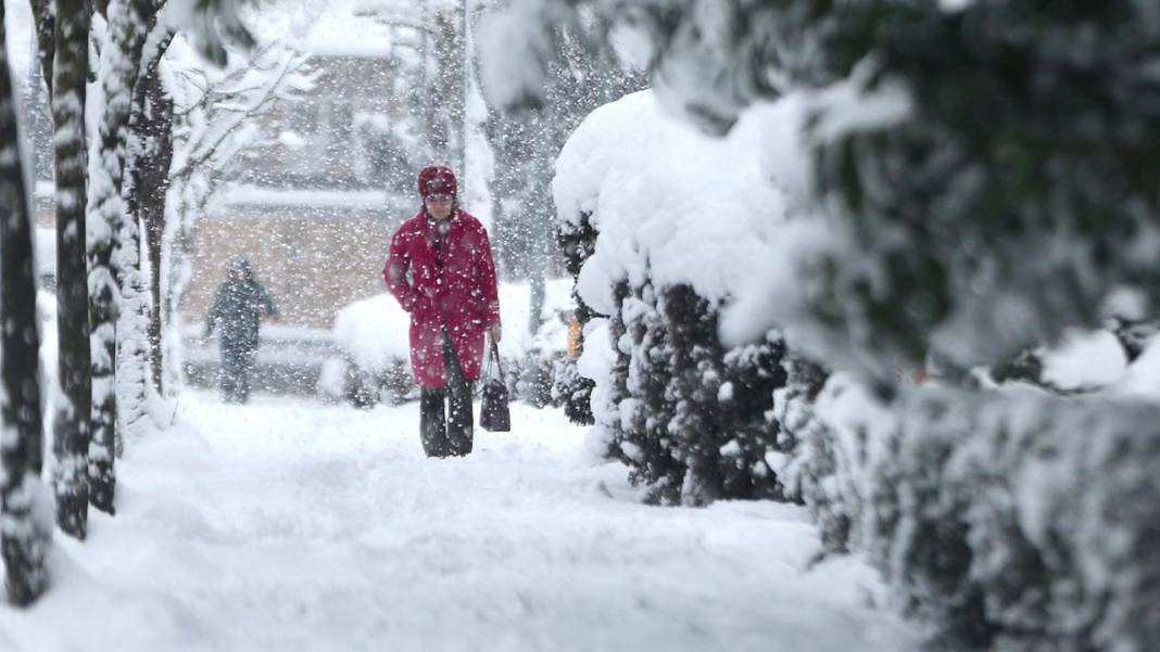 Türkiye buz kesecek: Meteoroloji'den İstanbul dahil 56 il kar ve sağanak uyarısı! 6