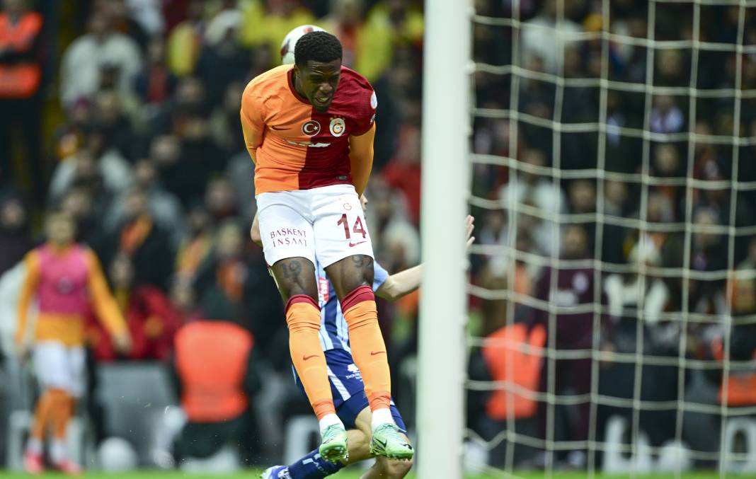 Galatasaray'da transfer depremi: Wilfried Zaha takımdan ayrılıyor mu? 1