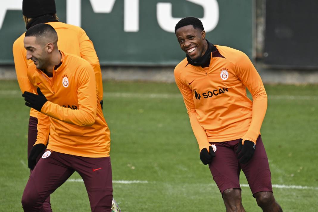 Galatasaray'da transfer depremi: Wilfried Zaha takımdan ayrılıyor mu? 3