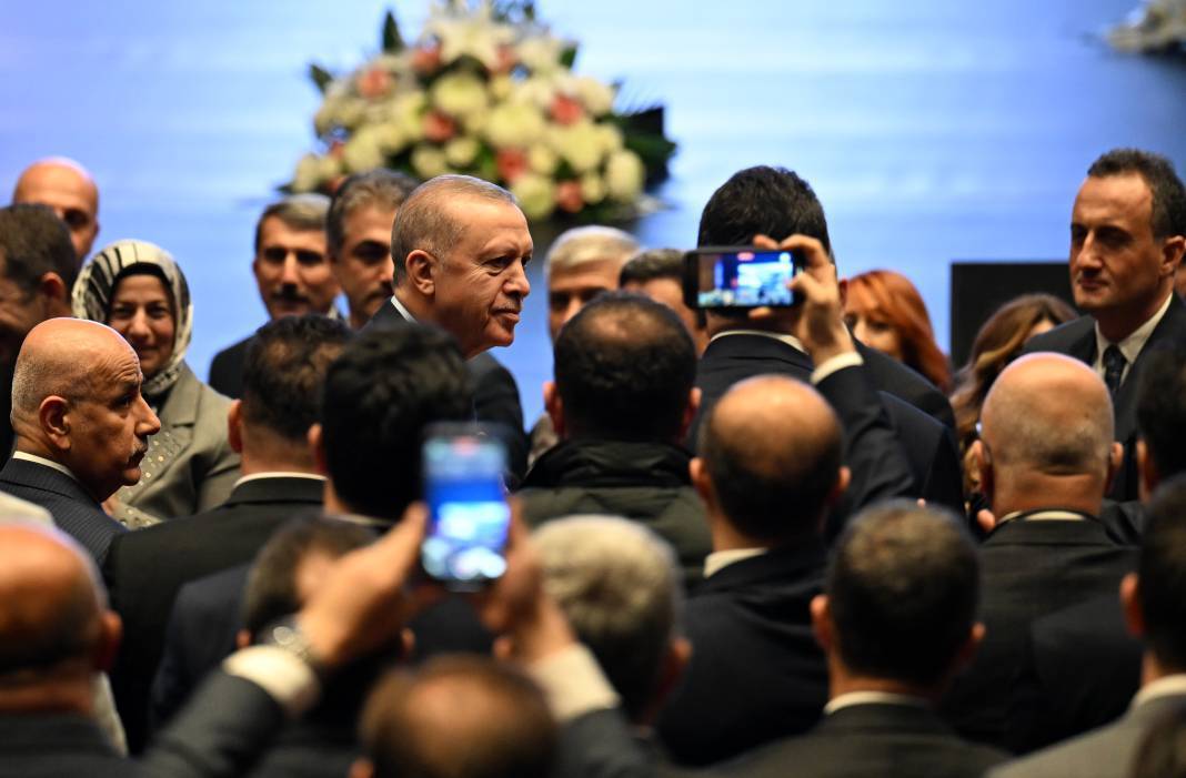 AKP'nin İmamoğlu'na rakip olarak düşündüğü ismi iktidara yakın Ahmet Hakan açıkladı 4