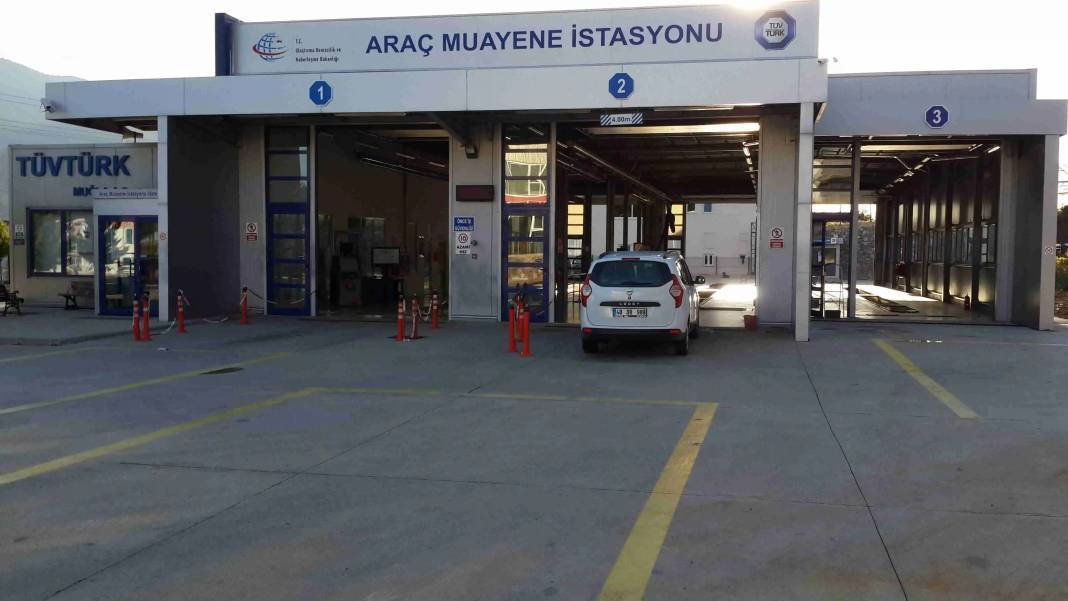 TÜVTÜRK'te araç muayene derdi son buluyor: Ulaştırma Bakanlığı'ndan yeni uygulama için harekete geçti 6