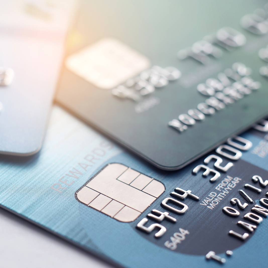 Kredi kartı kullananlara büyük darbe: Net tarih ortaya çıktı! Toplu kesinti yapılacak 4