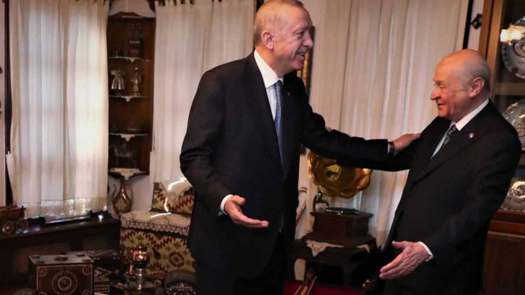 Sürpriz görüşmenin perde arkası ortaya çıktı:  Erdoğan ve Bahçeli MHP'ye bırakacağı ilk ili belirledi 7
