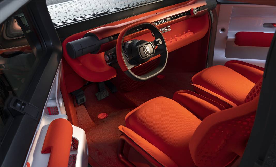 Citroen'den otomotiv piyasasını alt üst edecek tasarım harikası otomobil: Hem kutu gibi hem de tam bir cep dostu 5