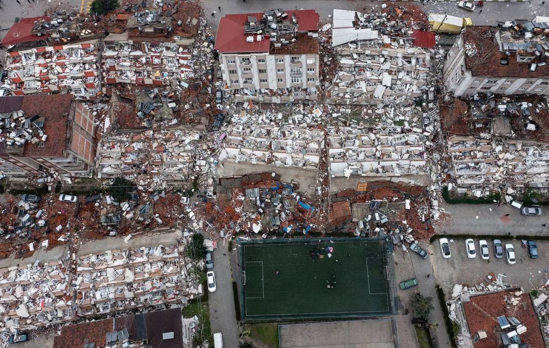Naci Görür İstanbul depreminin en büyük sorunlardan birini açıkladı: Marmara Denizi'ne bile sığmayacak 2