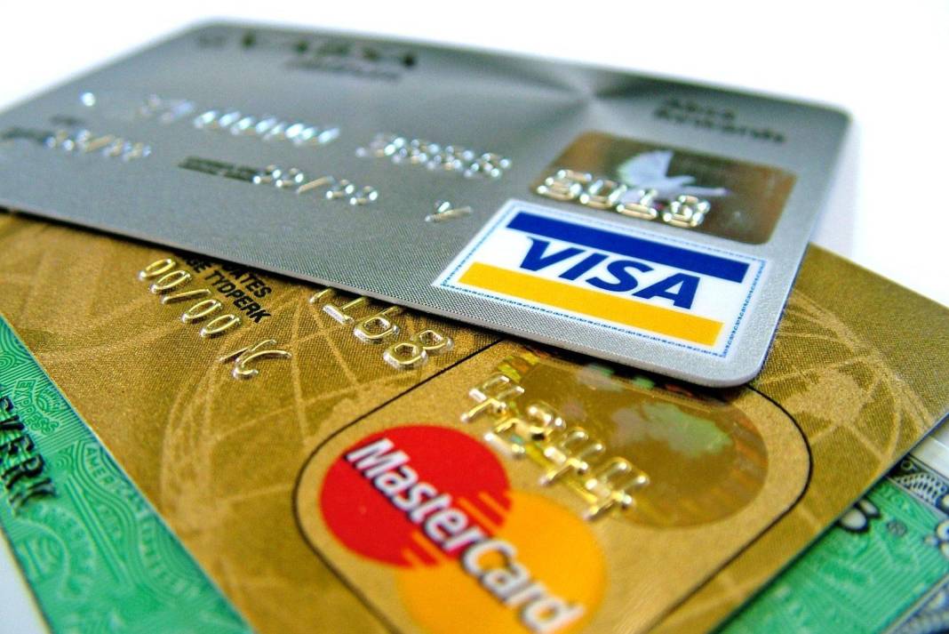 Kredi kartı kullananlara büyük darbe: Net tarih ortaya çıktı! Toplu kesinti yapılacak 5