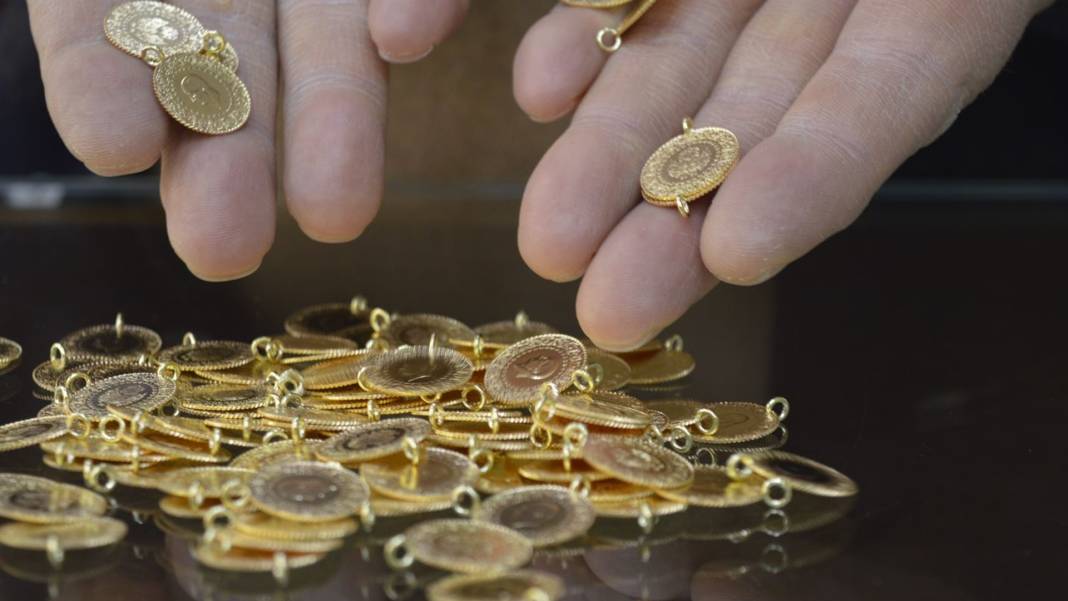 Piyasa uzmanı Hatice Kolçak, altının yeni rekor seviyesini canlı yayında duyurdu! Altın borcu ve yatırımı yapanlar dikkat 4