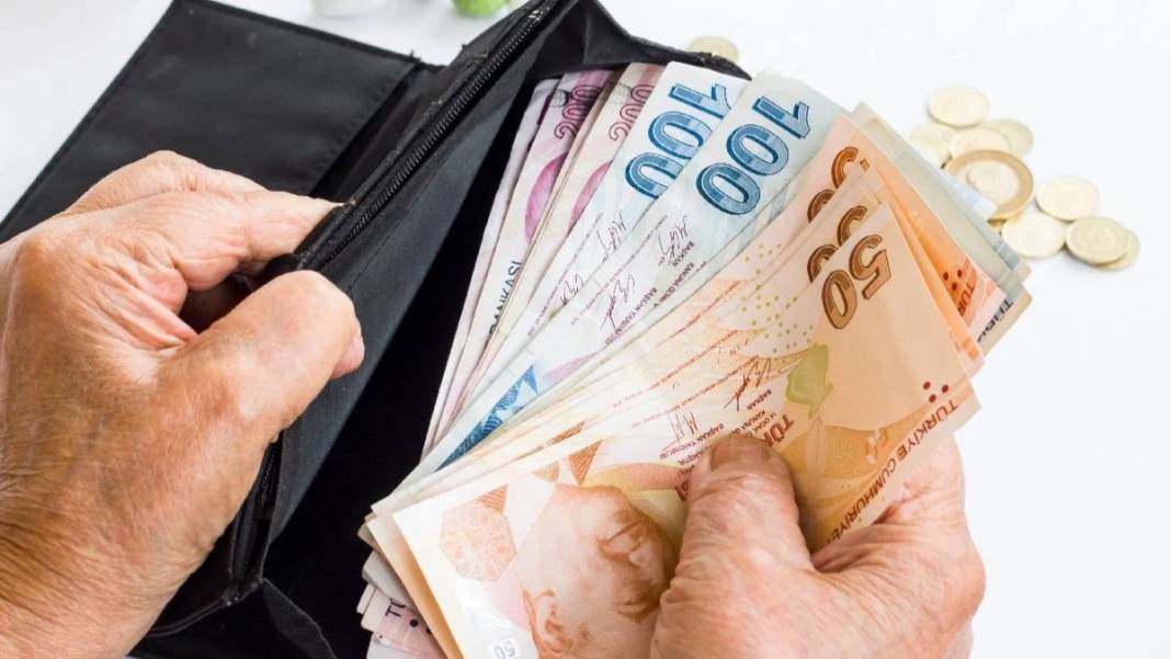 Yeni yılda emeklinin zamlı maaş tablosu netleşti! İşte 7500 ve altında maaş alan SSK, Bağ-Kurluların maaş listesi 1