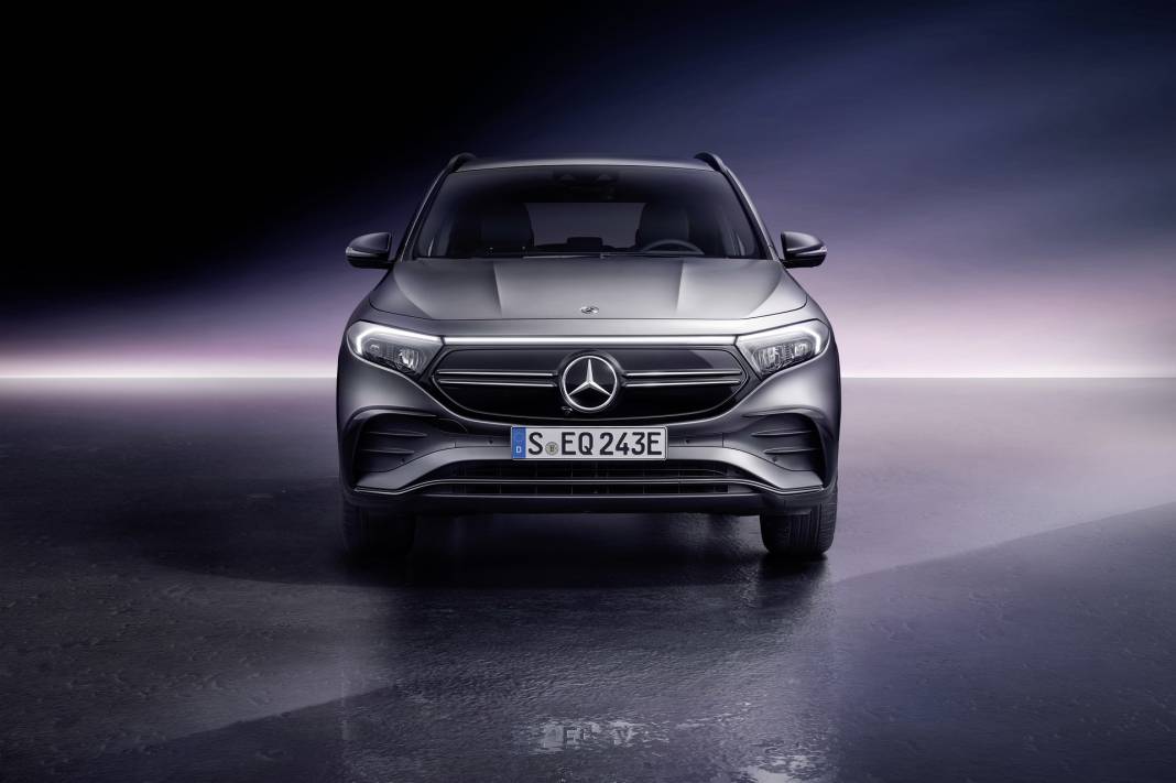 Elektrikli SUV pazarındaki rekabet kızışıyor: İşte yenilenmiş özellikleri ve fiyatıyla 2024 Mercedes EQA... 2