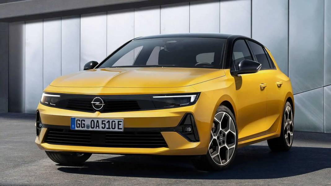 Opel satışlarında rekor kırdı! Her iki araçtan biri... 2