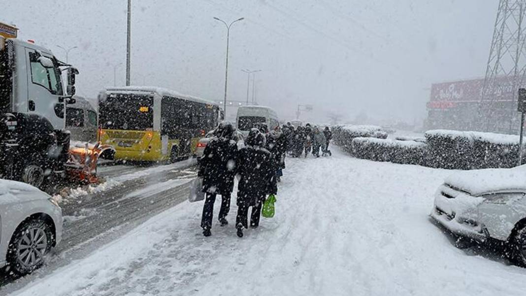 Meteoroloji'den İstanbul dahil o illere kritik uyarı: Yogün kar yağışı geliyor! Günlerce sürecek... 2