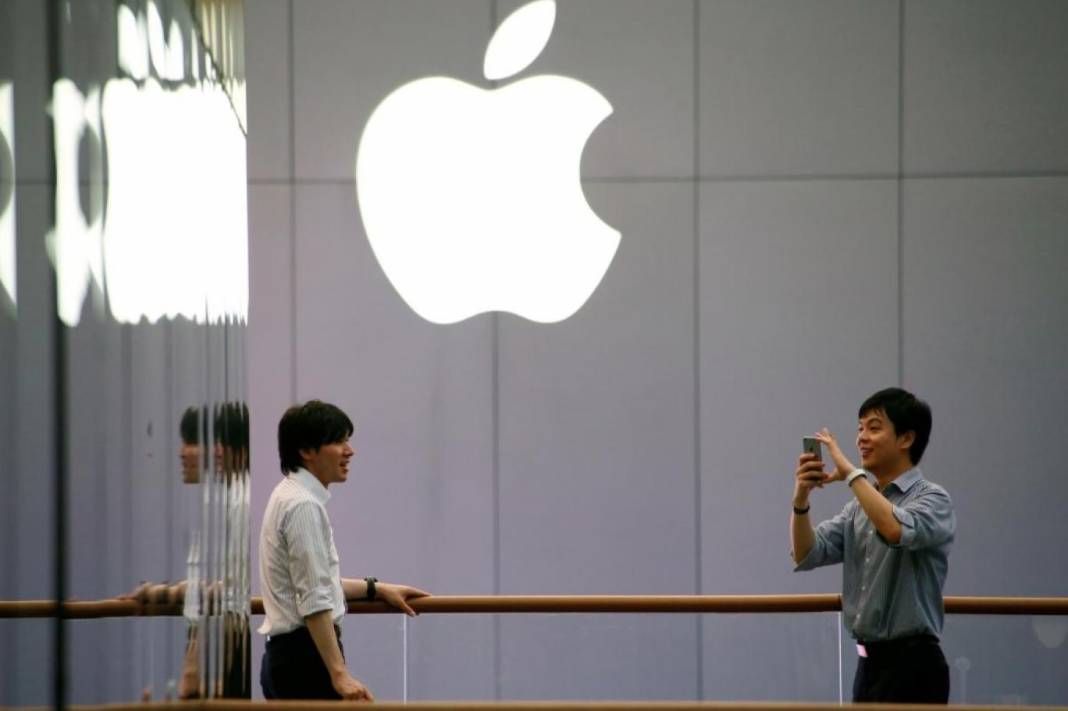 Çin barikatını geçen Apple, bir ilke imza attı 3