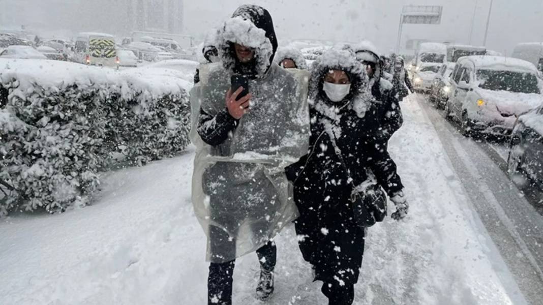İstanbul'u kutup soğukları saracak: Tarih verildi... Kar geliyor! 4