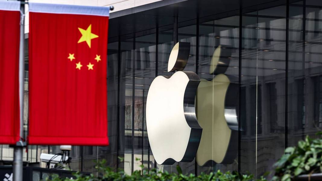 Çin barikatını geçen Apple, bir ilke imza attı 7