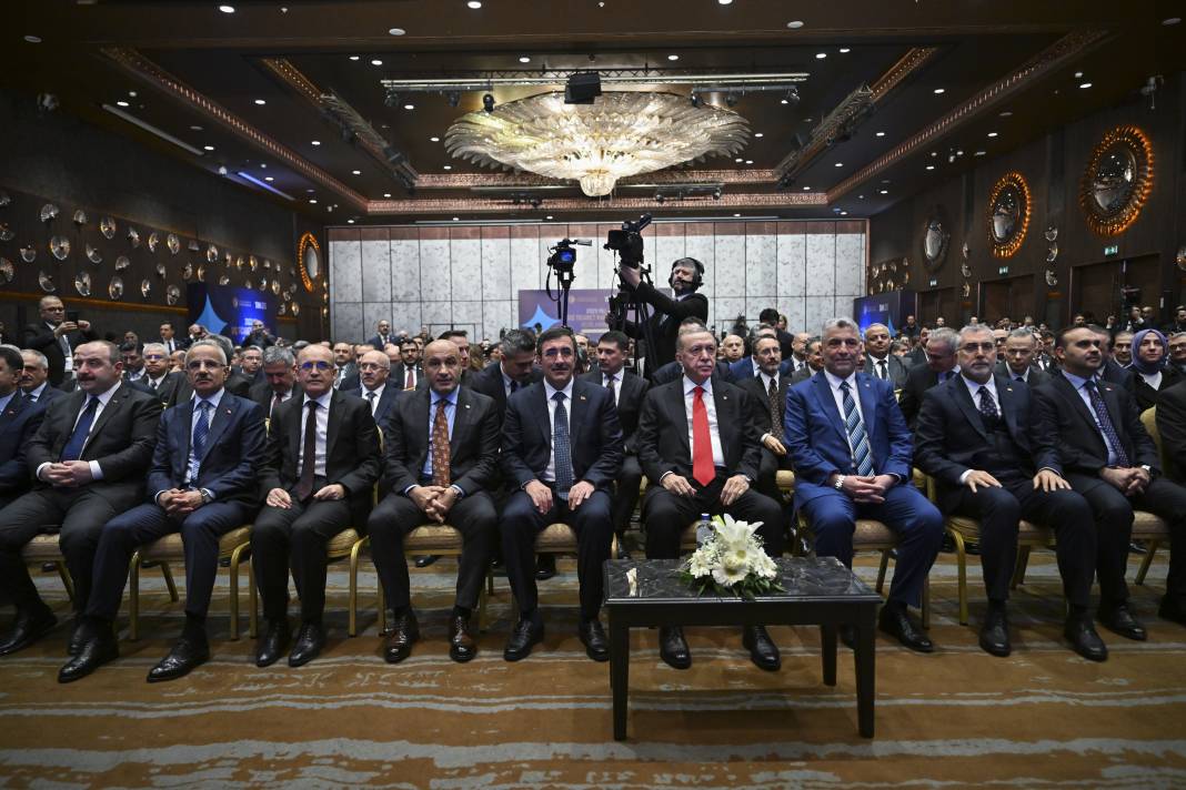 Kulağı deliklerle görüştüm’ diyen Ahmet Hakan, AKP'nin Ankara planını sızdırdı: Mansur Yavaş'a karşı çıkarılacak ismi açıkladı 3