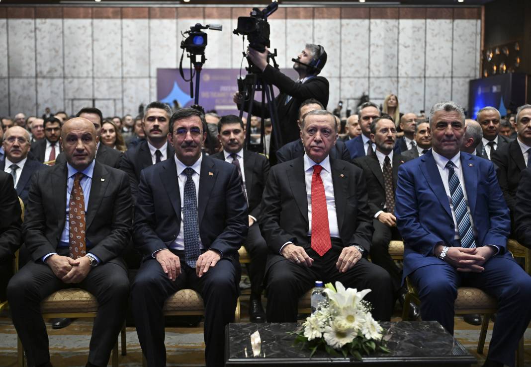 Adayların açıklanmasına saatler kala Ahmet Hakan AKP'nin İmamoğlu ile yarışacak ismi açıkladı 5