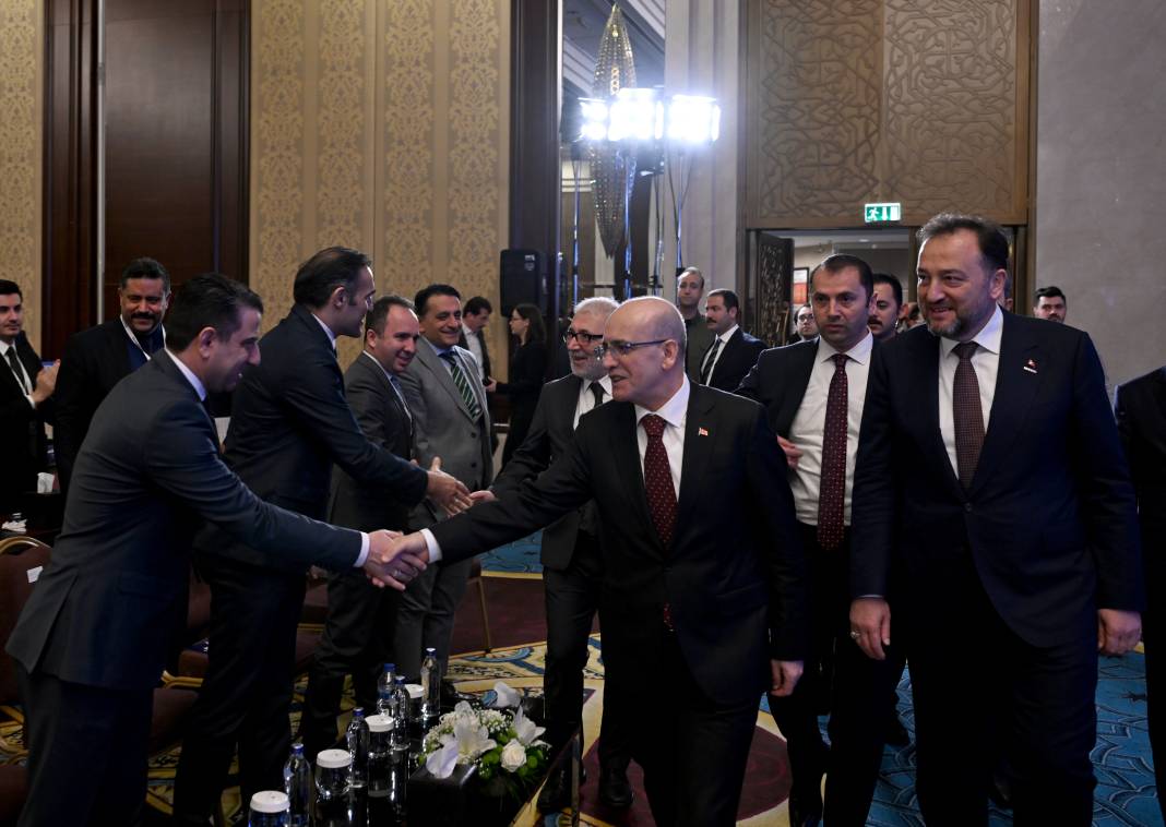Mehmet Şimşek Davos'a gidecekti: Erdoğan kurmaylarına ne talimat verdi 2