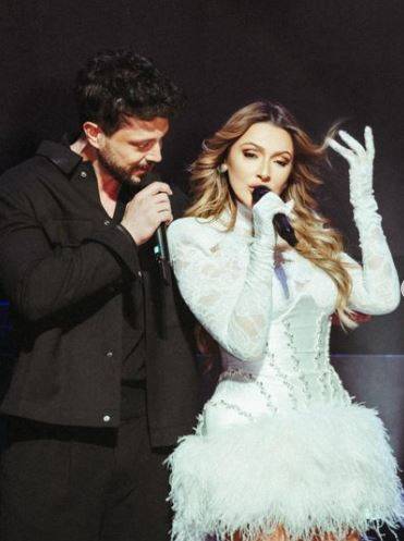 Hadise ve Murat Boz aynı sahnede! Sosyal medya yıkıldı
