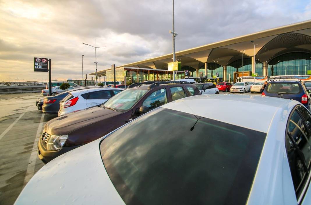 İstanbul Havalimanı'nda otopark ücretlerine rekor zam 7