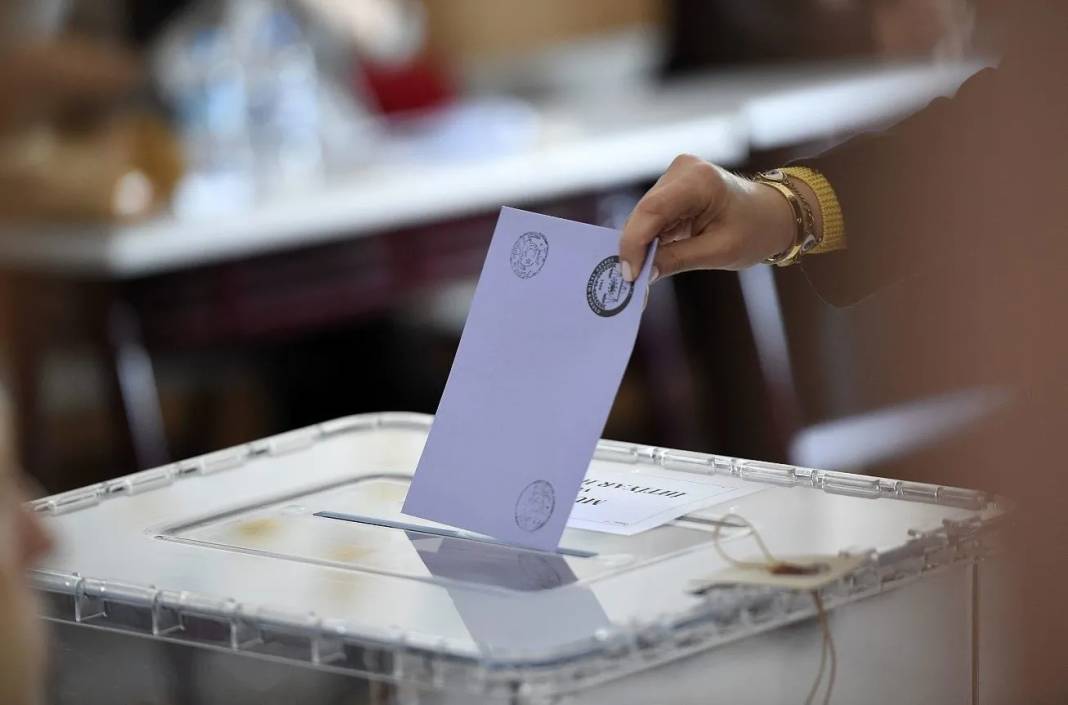 İstanbul’da tüm dengeleri değiştirecek anket sonuçları açıklandı: İşte siyasi partilerin oy oranları... 6