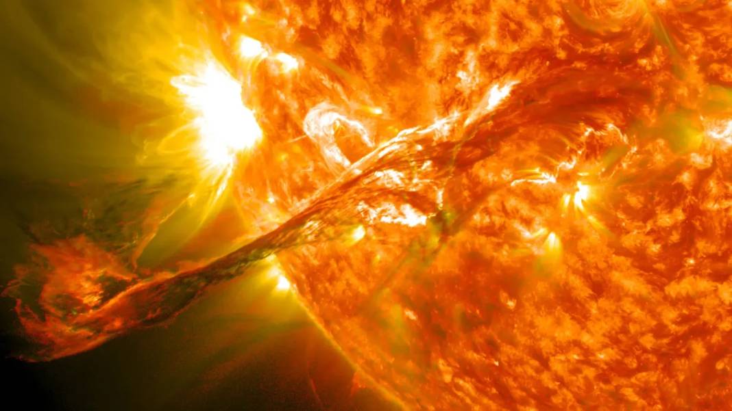 Son 6 yılın en tehlikeli güneş patlaması gerçekleşti: Milyonları işte böyle etkileyecek! 11