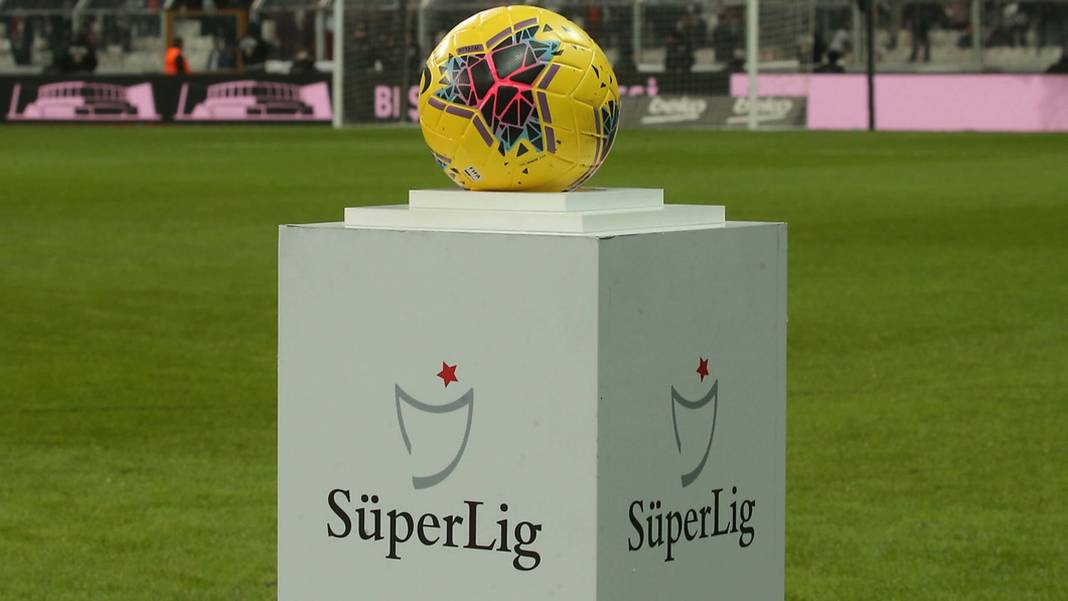 Dünyanın en iyi futbol ligleri belli oldu: Süper Lig 3 basamak yükseldi 13