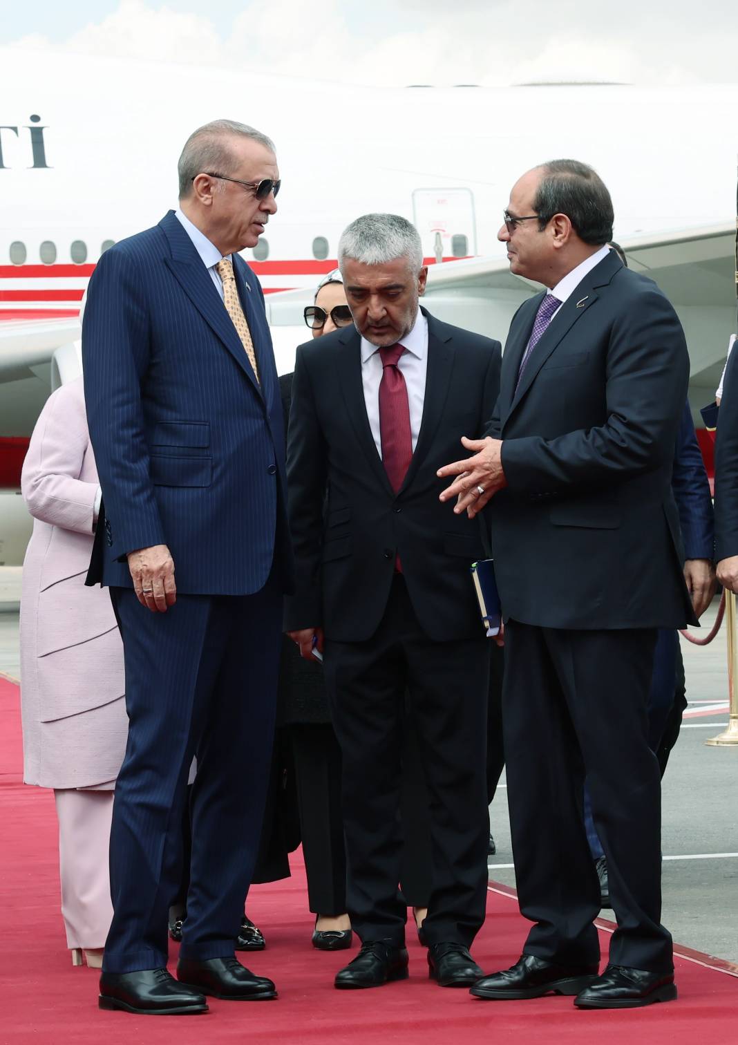 Cumhurbaşkanı Erdoğan 12 yıl sonra Mısır'da Sisi ile bir arada 10