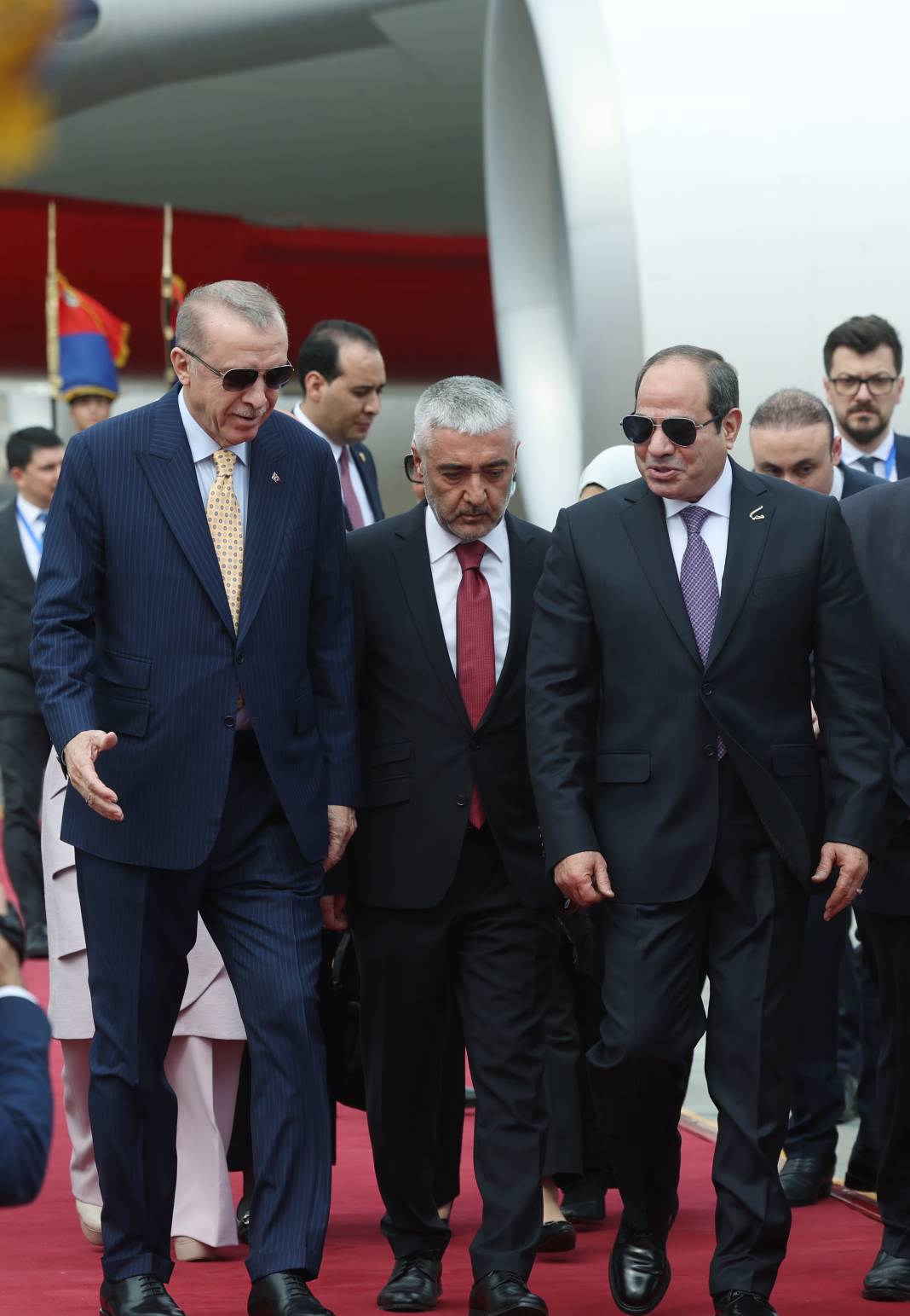 Cumhurbaşkanı Erdoğan 12 yıl sonra Mısır'da Sisi ile bir arada 9