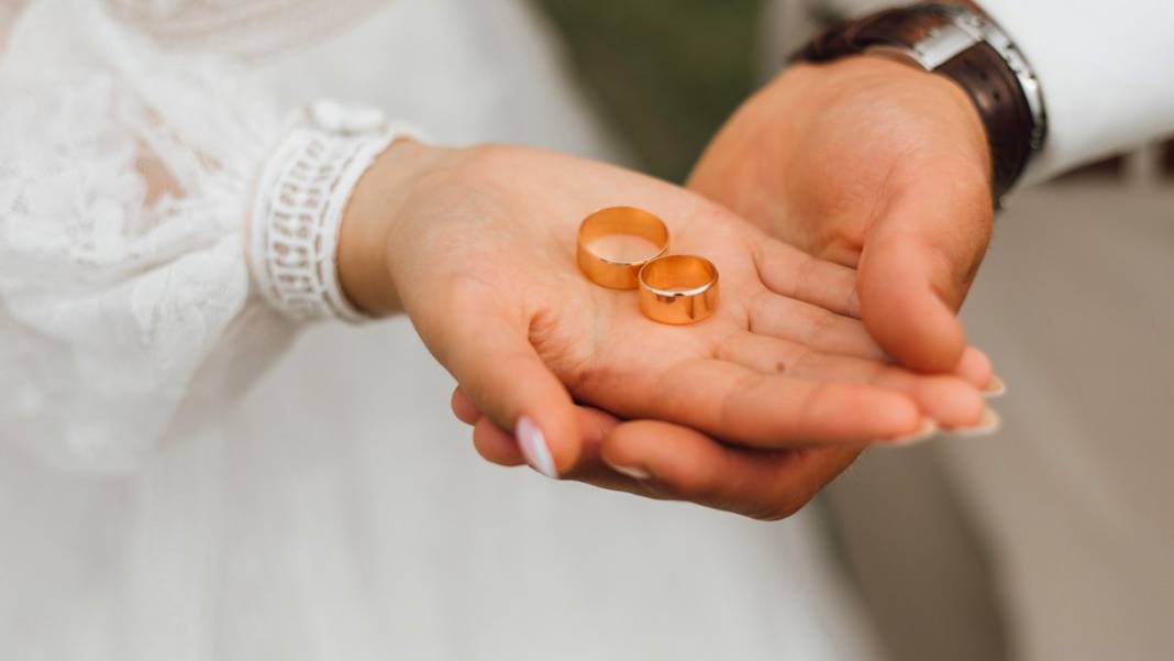 İBB gelin ve damat adayları için harekete geçti: Evlenecek çiftlere ne kadar para desteği verileceği belli oldu 1