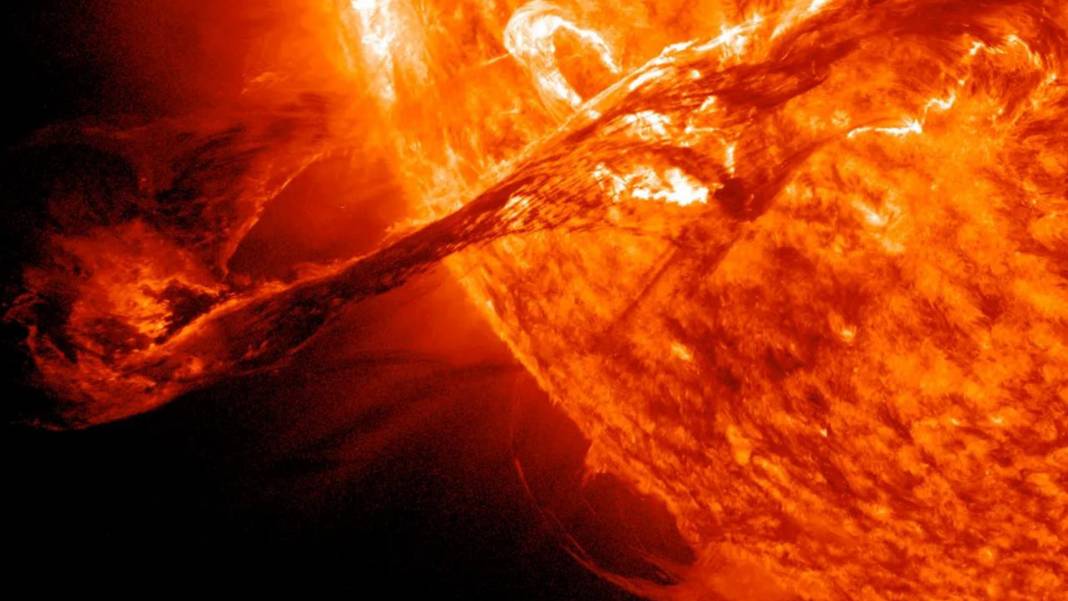 Son 6 yılın en tehlikeli güneş patlaması gerçekleşti: Milyonları işte böyle etkileyecek! 1