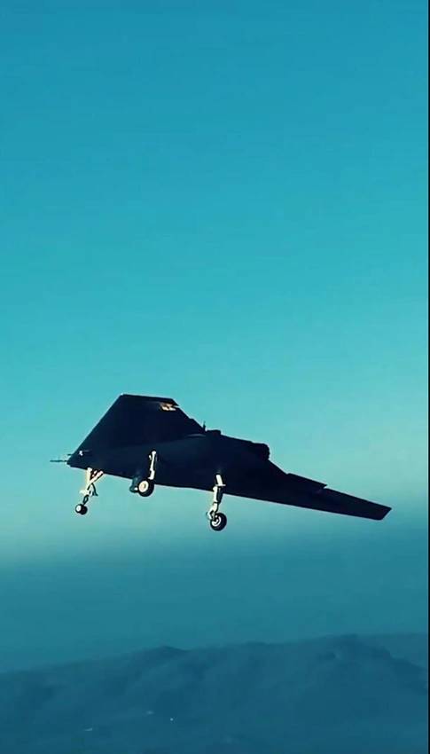 Türkiye'nin insansız hava aracı Anka-3'ün yeni görüntüleri hayran bıraktı 21