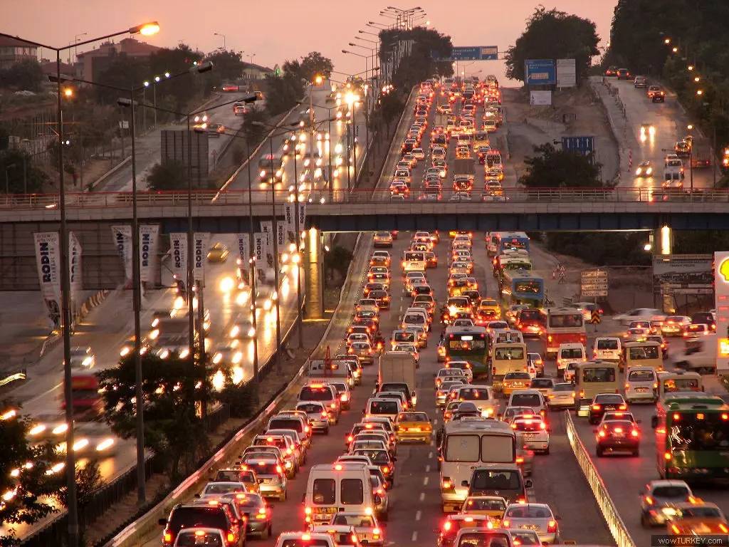 Aracı olan milyonları ilgilendiriyor: Bunu yapmayanın aracı trafikten men edilecek! Trafik sigortasında yeni dönem için son 10 gün 6