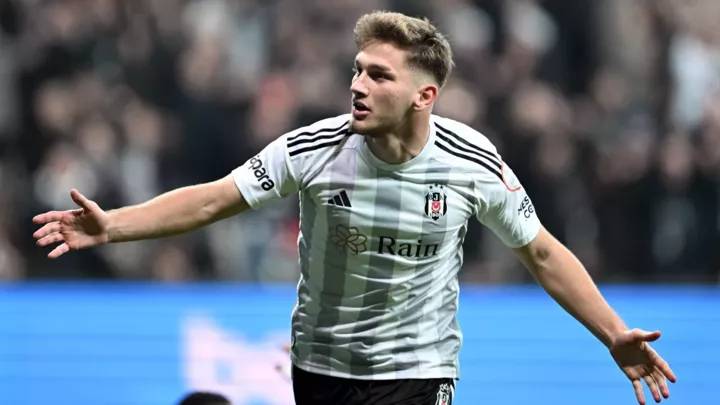 Beşiktaş'ın genç yıldızı Semih Kılıçsoy için istediği bonservis belli oldu: Rekorları alt üst edecek rakam! 3