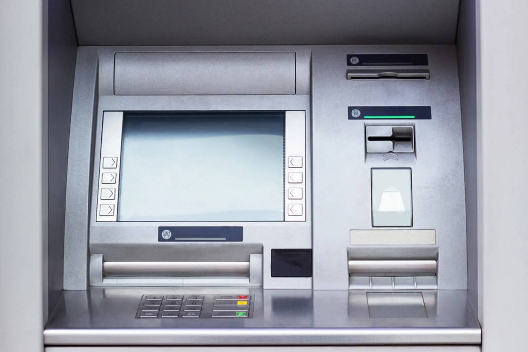 ATM'den para çekenler hayatının şokunu yaşıyor! Bankalardan yeni düzenleme rekor seviyede arttı 4