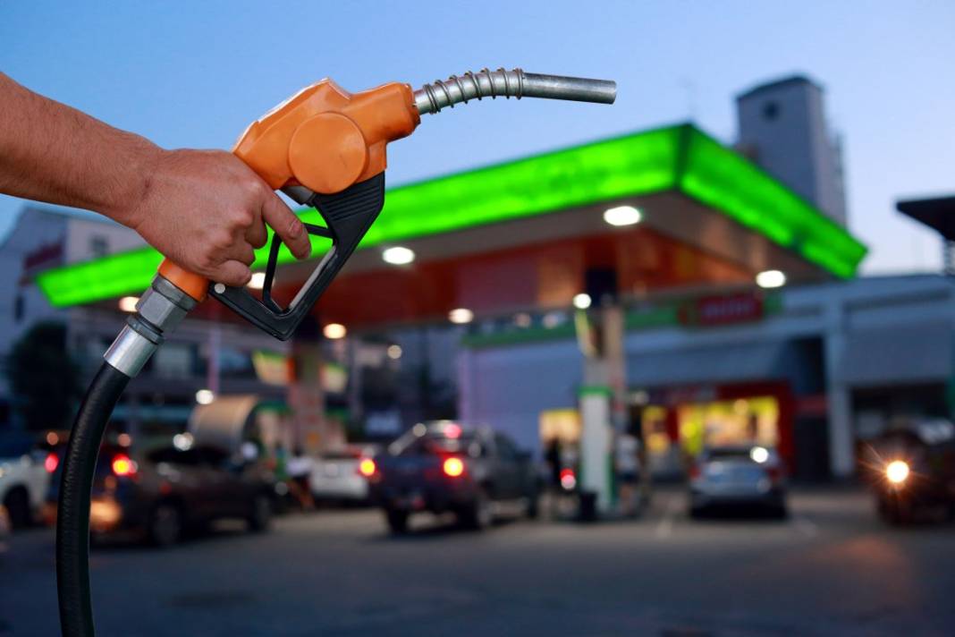 Akaryakıta büyük zam geldi: İşte güncel benzin, motorin ve LPG fiyatları 2