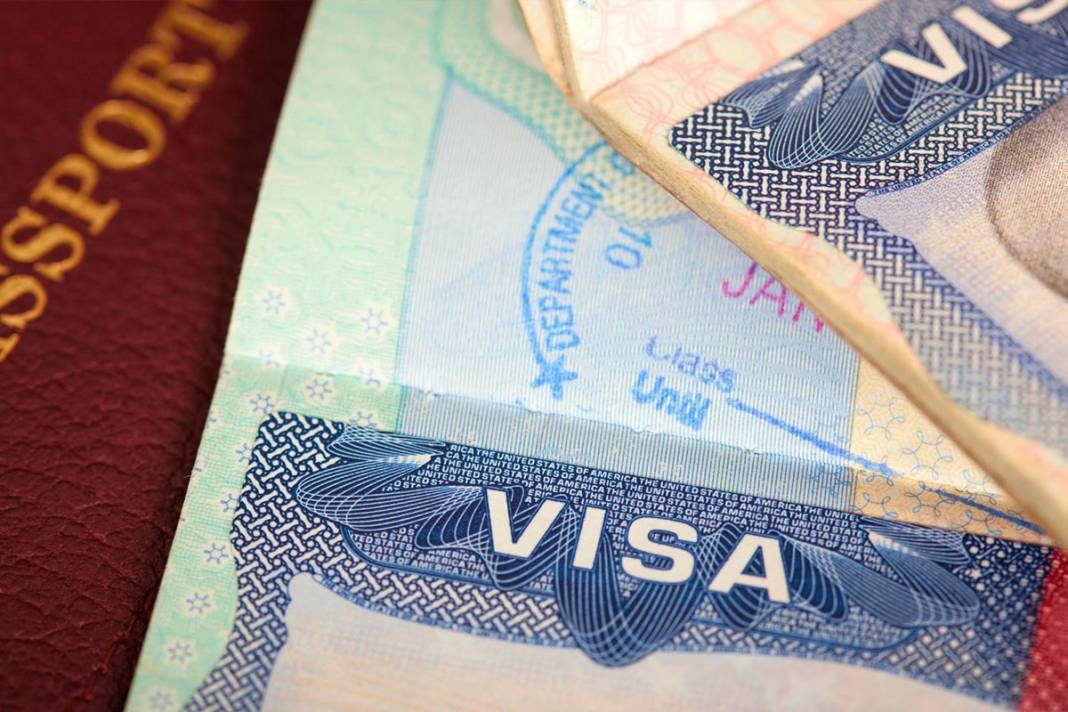Yurt dışına çıkmak isteyenler elini çabuk tutsunlar: Schengen vize ücretlerine dev zam! 2