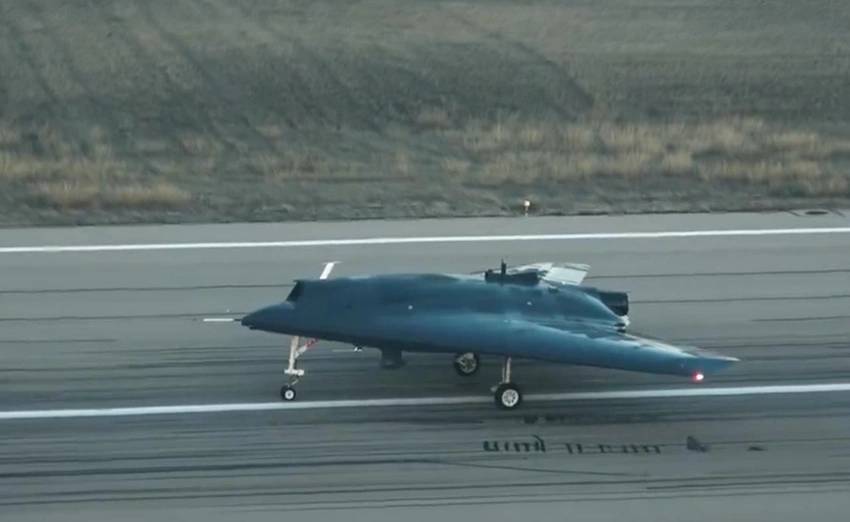 Türkiye'nin insansız hava aracı Anka-3'ün yeni görüntüleri hayran bıraktı 8