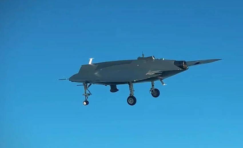 Türkiye'nin insansız hava aracı Anka-3'ün yeni görüntüleri hayran bıraktı 6