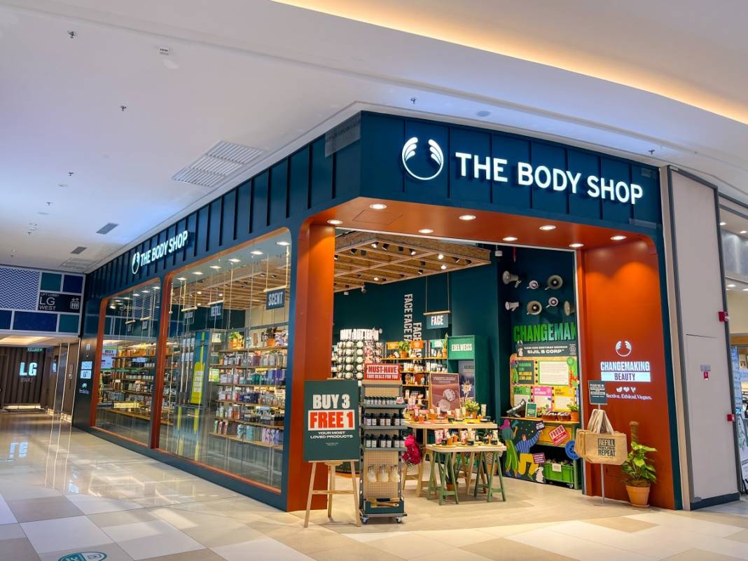 Kozmetik devi 33 mağazasını daha kapatıyor: Türkiye'de de şubeleri var 1