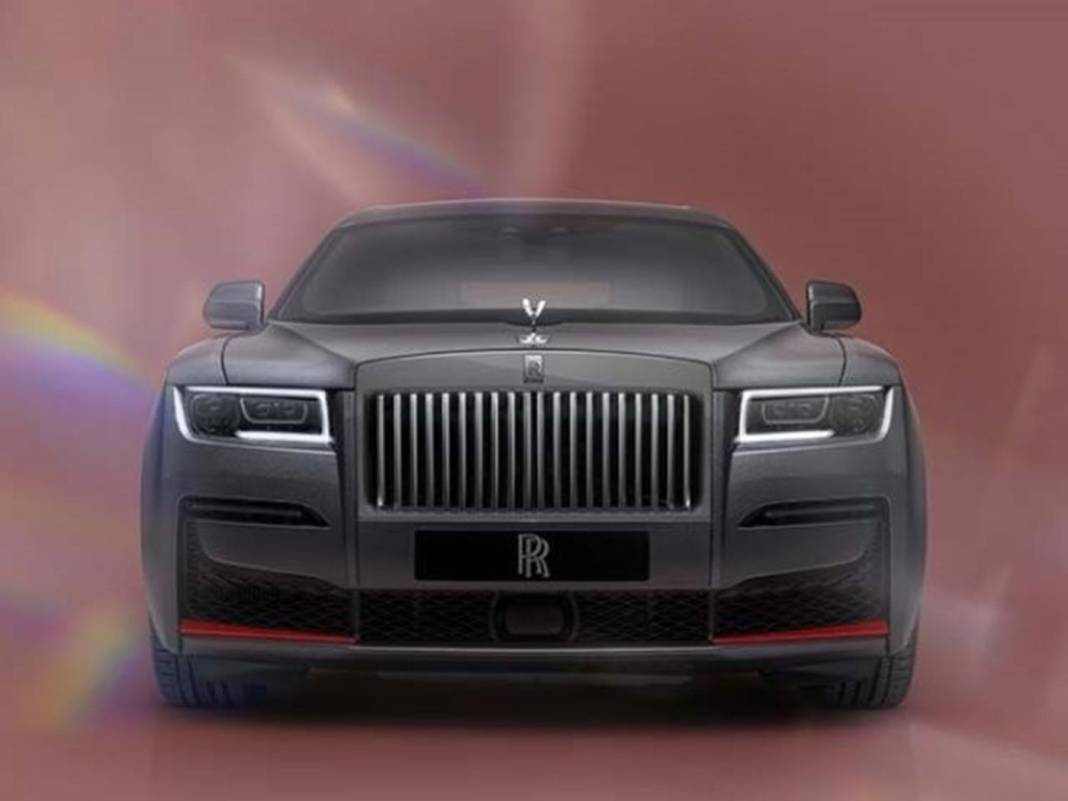 Rolls-Royce'dan 120 yıl sonra gelen benzersiz otomobil... Sınırlı sayıda üretilecek! 12