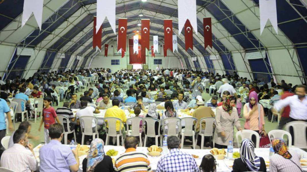 İstanbul'da ücretsiz iftar çadırları nerede? İşte o ilçeler 6